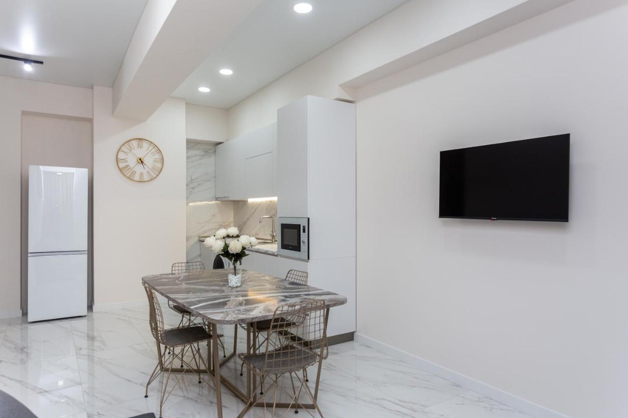 New Saburtalo Apartment Tbilisi Luaran gambar