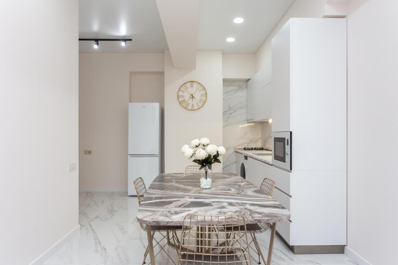 New Saburtalo Apartment Tbilisi Luaran gambar