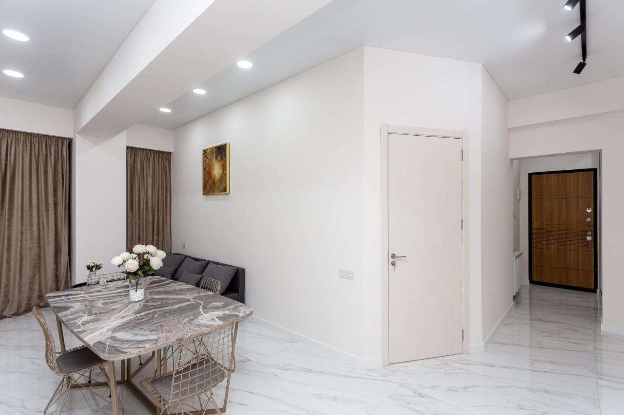 New Saburtalo Apartment Tbilisi Luaran gambar